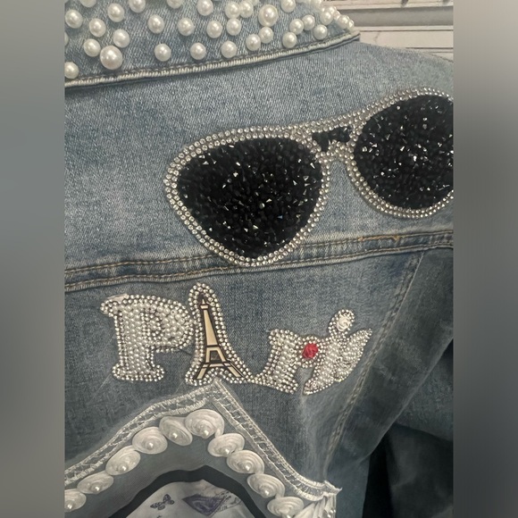 🆕 Berek Paris Pearls & Rhinestones Paris Denim Jacket - Picture 6 of 17
